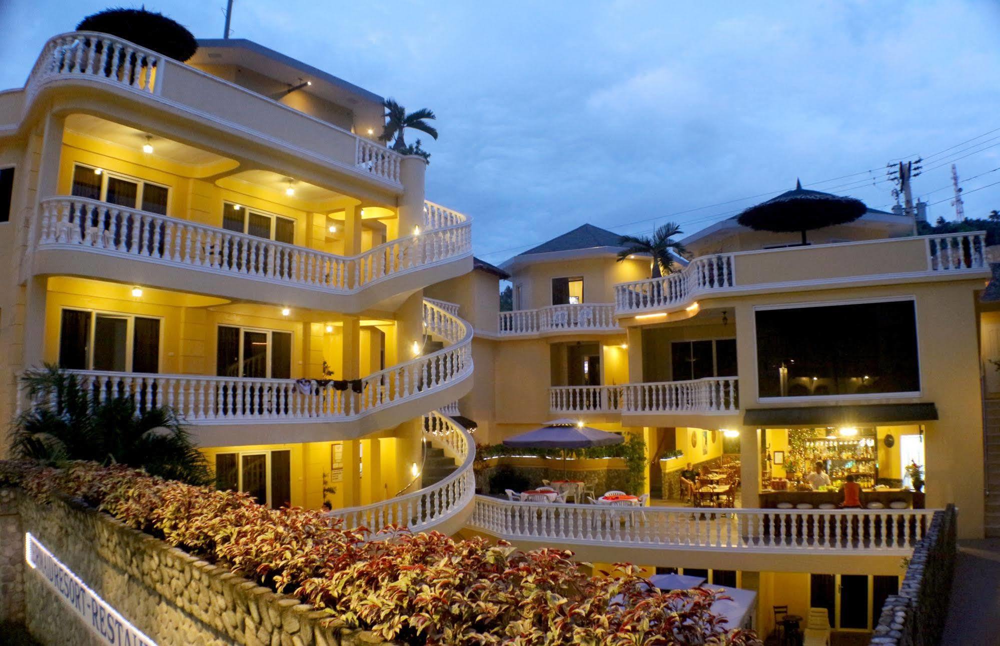 Mermaid Resort Puerto Galera Kültér fotó